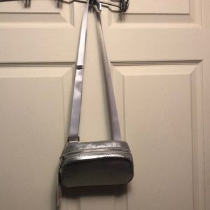 A new day crossbody/shoulder bag metallic silver/gray